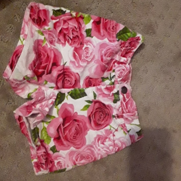 Children's place shorts sz 4t - Picture 2 of 3